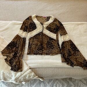 Y2K 2000s cheetah print lace top